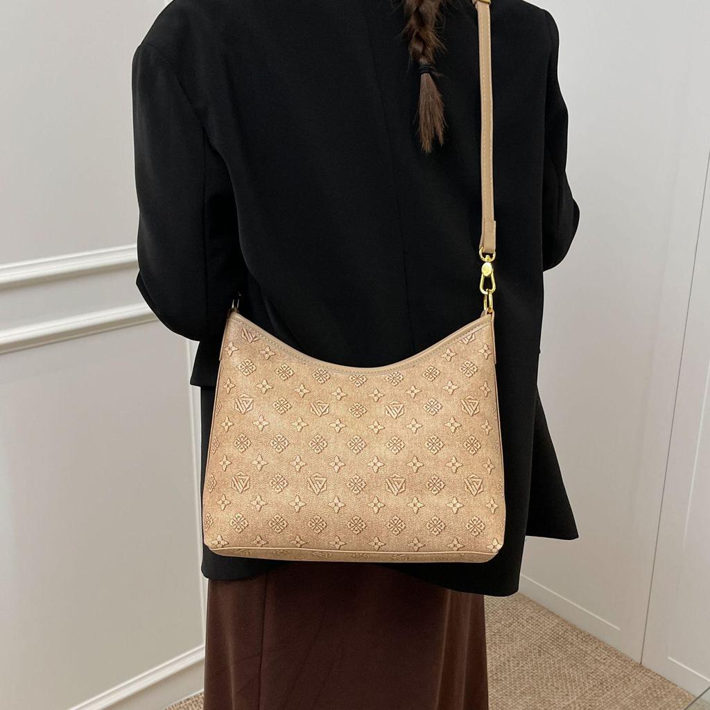 Осень 2025 Высококлассная европейская и американская модная сумка-тоут: Большая вместительность, Повседневная сумка под мышку для поездок на работу, На одно плечо и через плечо.