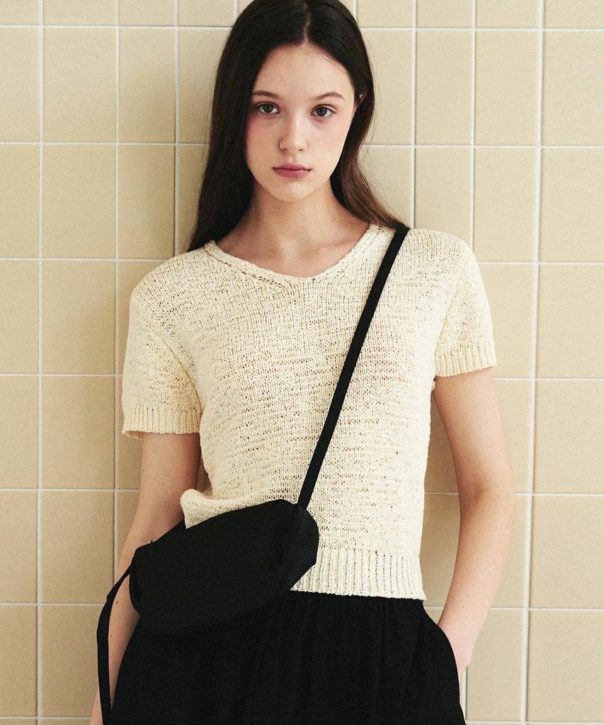 LOEIL Easy V-Neck Short Sleeve Knit - Cream Yellow