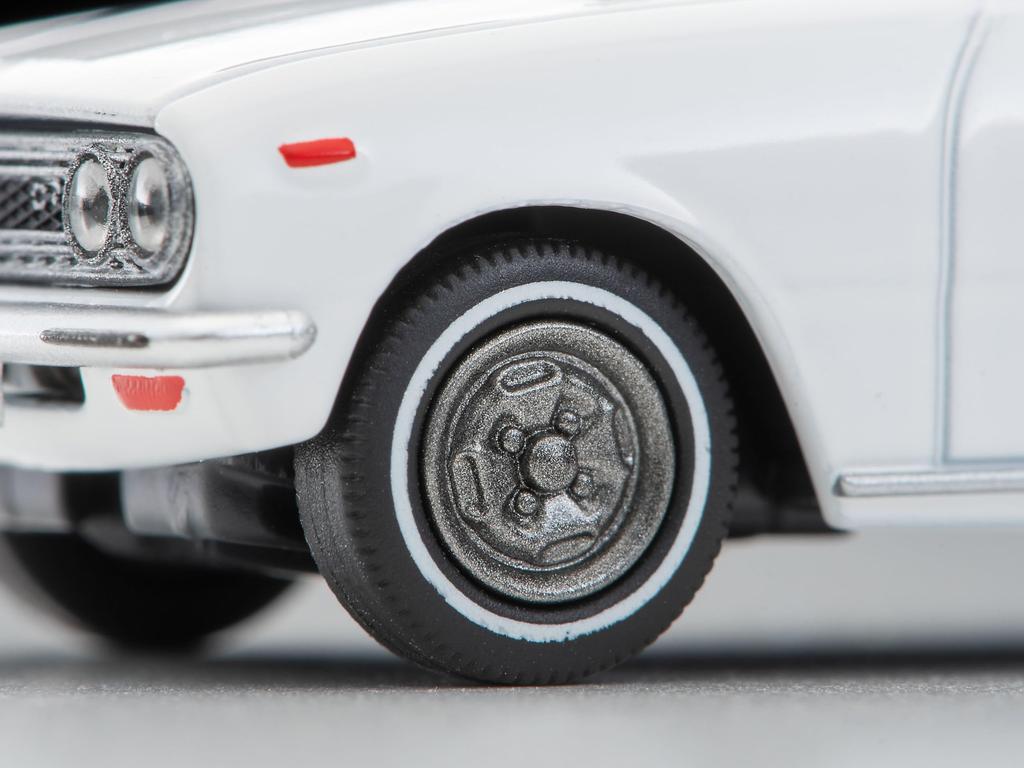 Tomica Limited Vintage Isuzu Bellett 1800GT White 1970 Model LV-209a (Finished)