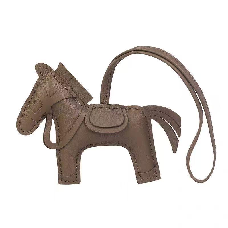 Брелок из натуральной овчины и кожи лошади, подвеска для сумки