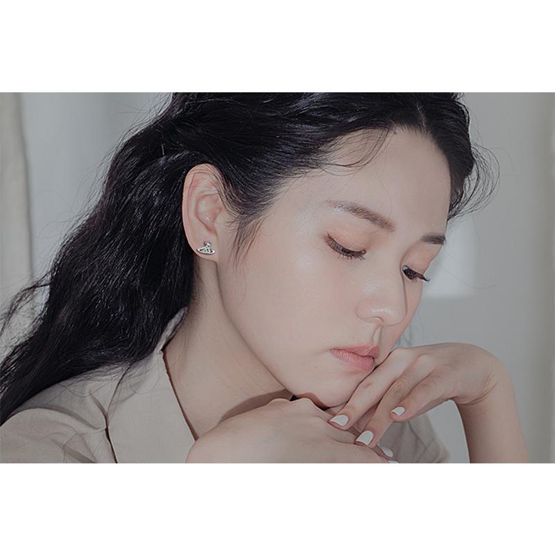 Большие инкрустированные цирконием простые маленькие Сатурновые гвозди для ушей модные винты для сна без удаления ушей ювелирные изделия