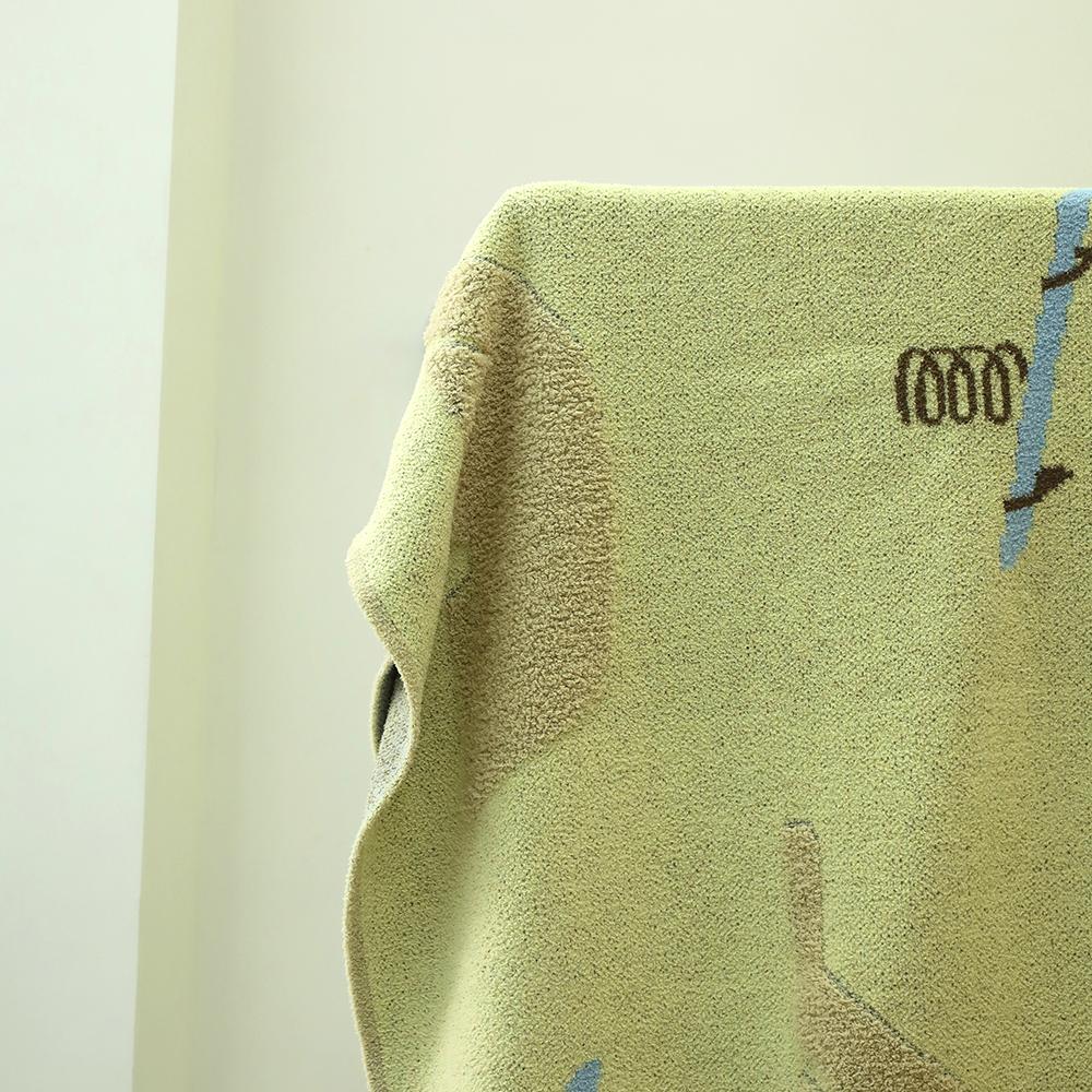 Half-fleece Blanket Soft comfort Classic Warm Breathable Portable Plush Lightweight Versatile Use Blankets for 2025