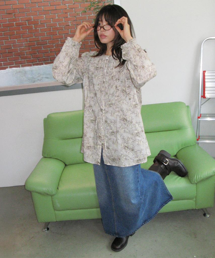 RONRON Lace Ruffle Blouse Floral Beige
