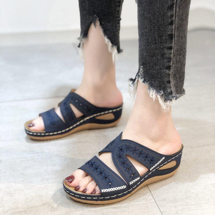Сандалии 2024 Новые босоножки на танкетке и платформе Женская обувь Тапочки большого размера Женские