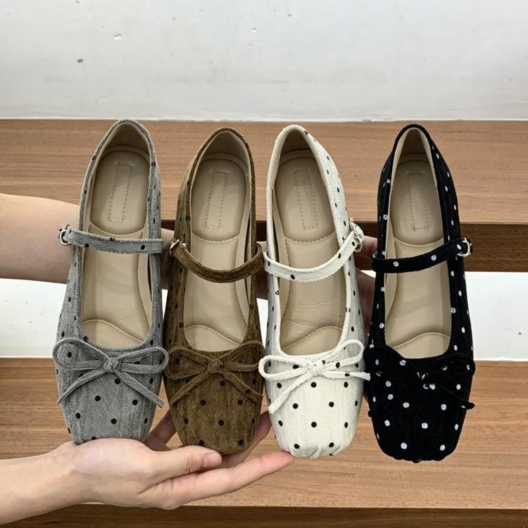 The inner height is increased by 4cm! Korean polka dot spring and autumn fairy style single shoes, shallow mouth soft sole commuting versatile Korean