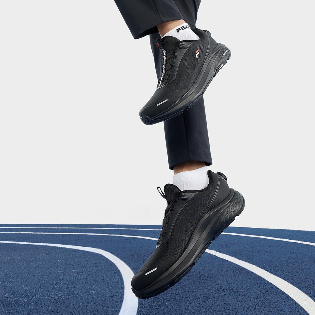 Fila NUVOLE 2 Ткань Устойчивая к истиранию Низкие Беговые кроссовки Мужские Черные A12M441103FBK