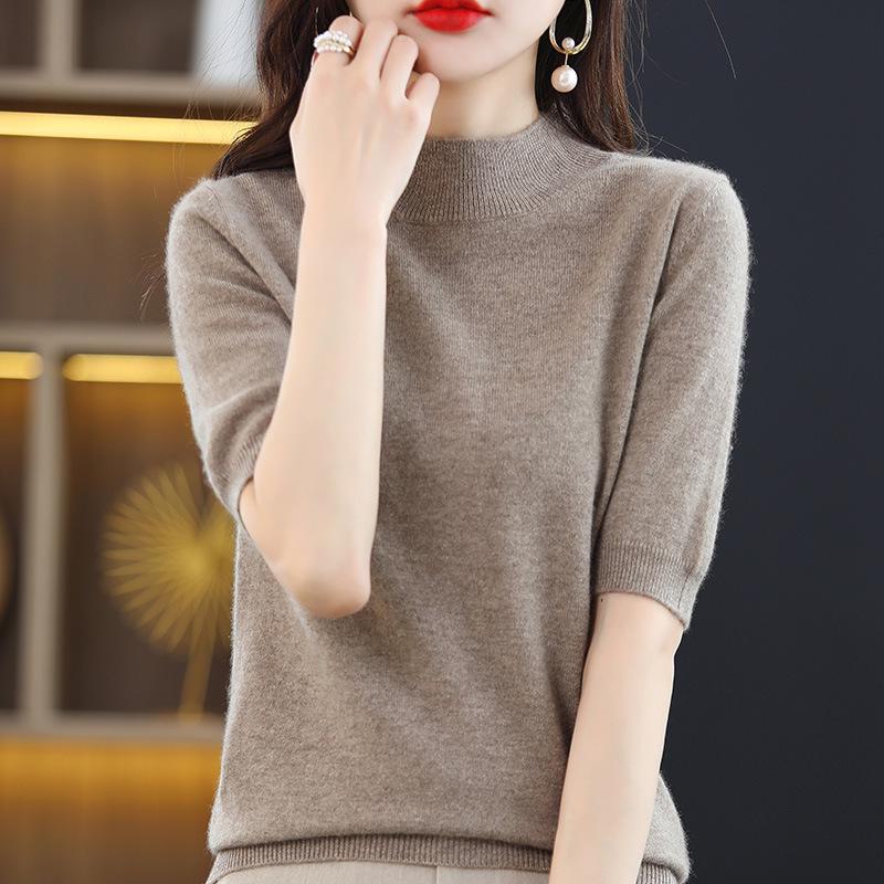 Женский свободный вязаный свитер со средним рукавом - полуводолазка, легкий, на весну и осень.