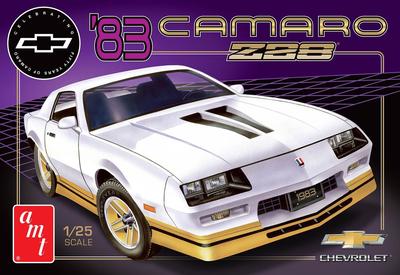 AMT1051 1983 Камаро Z28 1/25