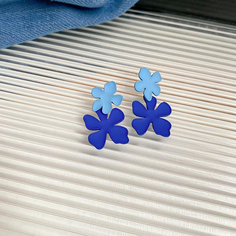 Богемные розовые серьги-кисточки с цветком из бисера и жемчуга