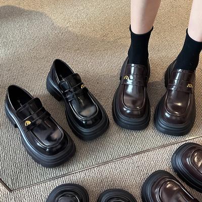 Модная обувь Женские кроссовки на платформе Женская обувь Толстая подошва Розы 2025 Слипоны Лоферы Круглый носок Женские кроссовки Обувь Платформа