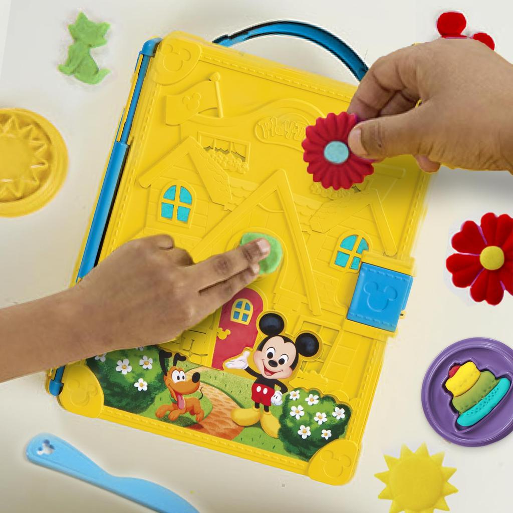 Hasbro Play-Doh Набор для лепки с книжкой-историей Микки и друзья из Disney Junior, Возраст 2+, Игрушка для творчества для малышей, G2324 (Подлинный продукт)