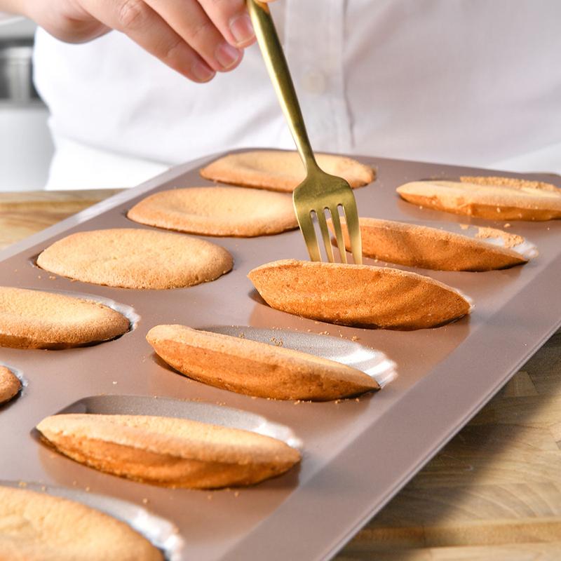 12 Cavities Carbon Steel Cake Mold Nonstick Baking Pan Shell Shape Baking Tray Pastry Cookie Bread Mold Bakeware Baking Tools