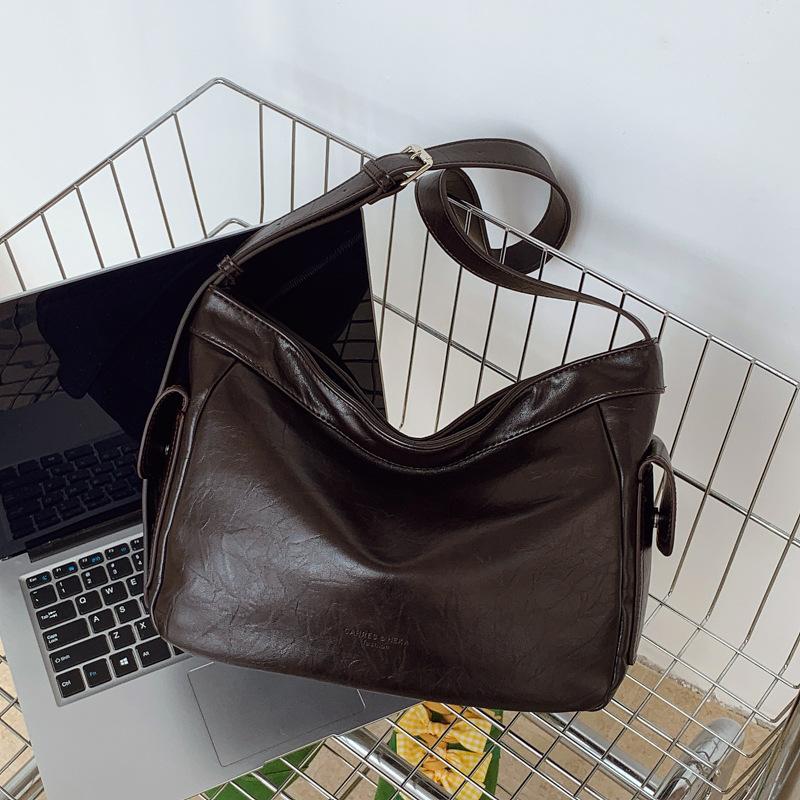 Large Capacity Bag Women's Autumn and Winter Retro Versatile Simple Shoulder Messenger Bag Commuter Tote Bag