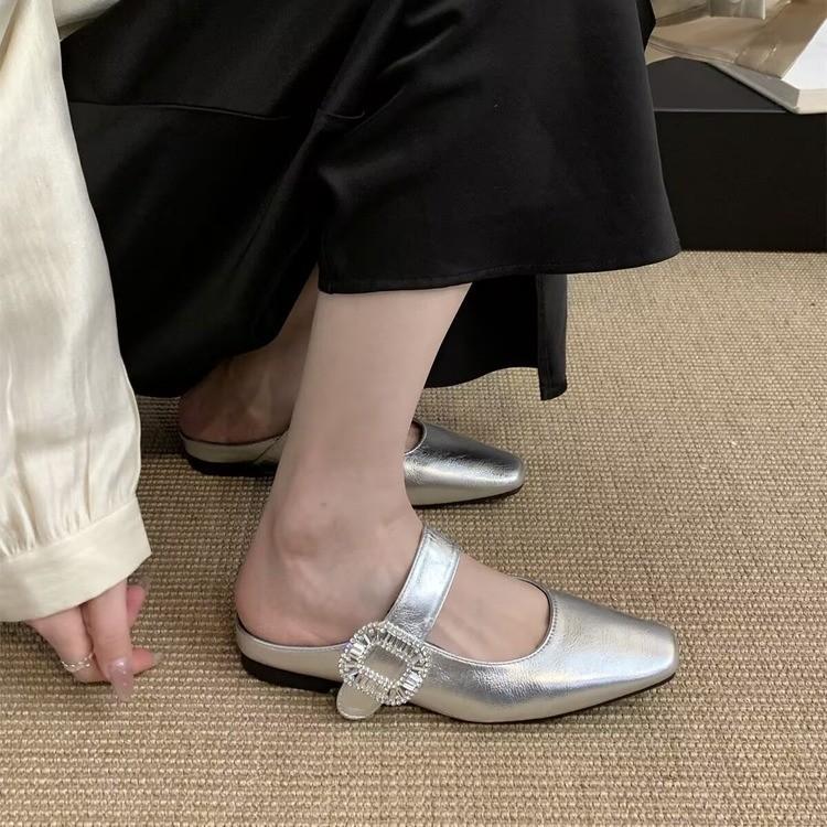 Французские полутапочки с головкой-мешком, женская верхняя одежда, весна-лето 2025, новые ретро туфли с одним словом и квадратной головкой Mary Jane Muller